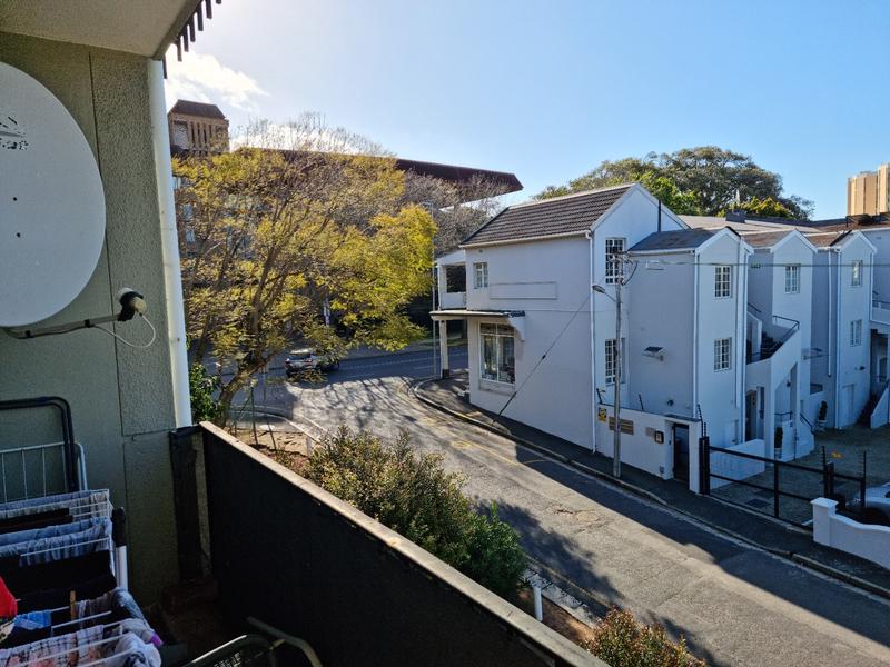 To Let 1 Bedroom Property for Rent in Rondebosch Western Cape